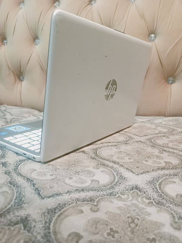 Slim Extreem HP Laptop 3