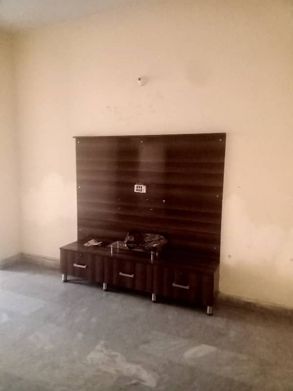 5 Marla Upper Portion for rent in sabzazar scheme In Hot location Fori Rabta keray 1