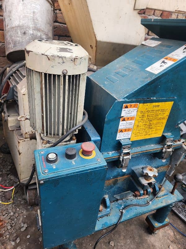 Crusher Machine for Sale 0