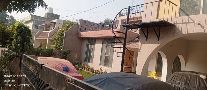 1 kanal house for sale model town link road 0