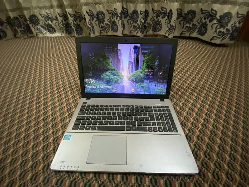 Asus X550CA Core i5 3rd gen 8gb ram 256gb ssd URGENT SALE 0