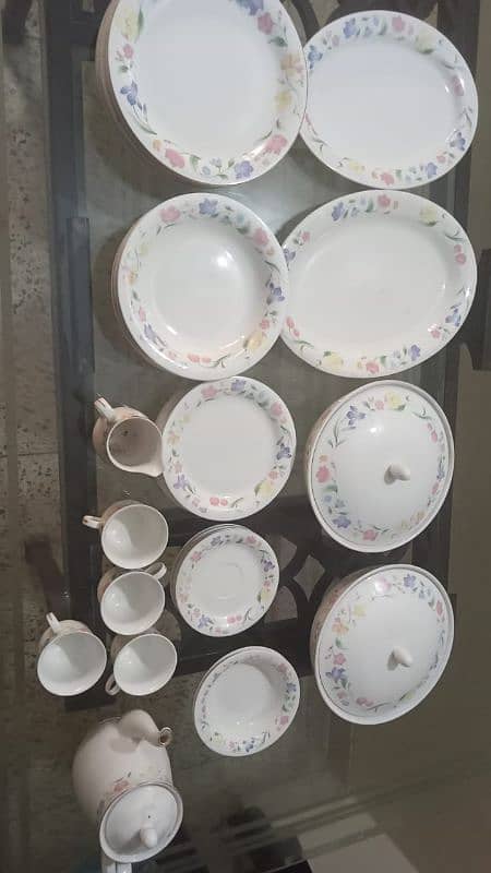 Bone China crockery 0