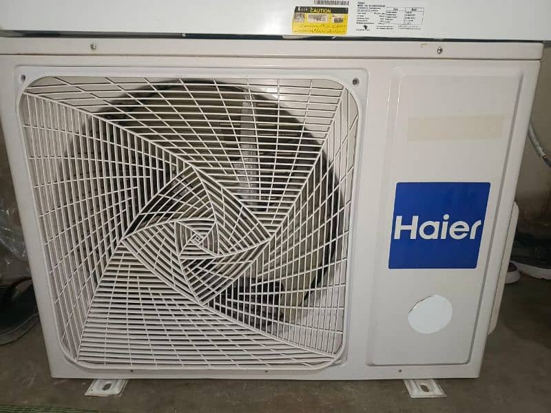 Haier 1.5 ton DC inverter like a new 3