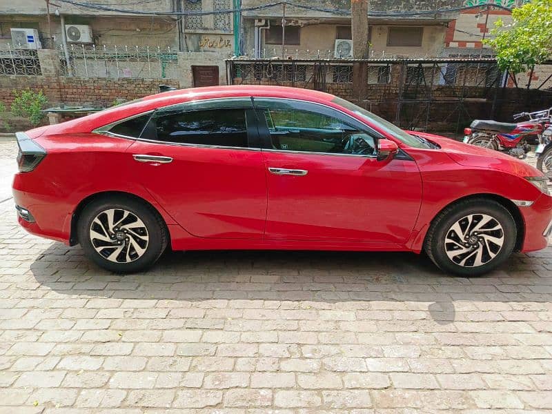 Honda Civic Oriel 2016 8