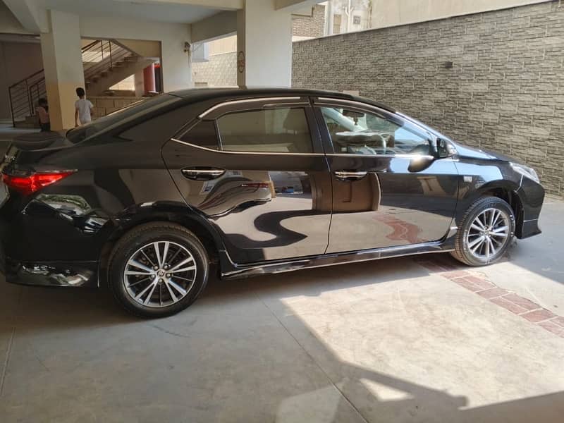 Toyota Altis Grande 2022-Dec 4