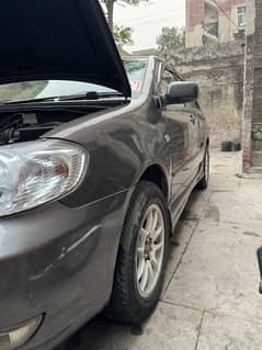 Toyota Corolla SE Saloon Automatic 2004