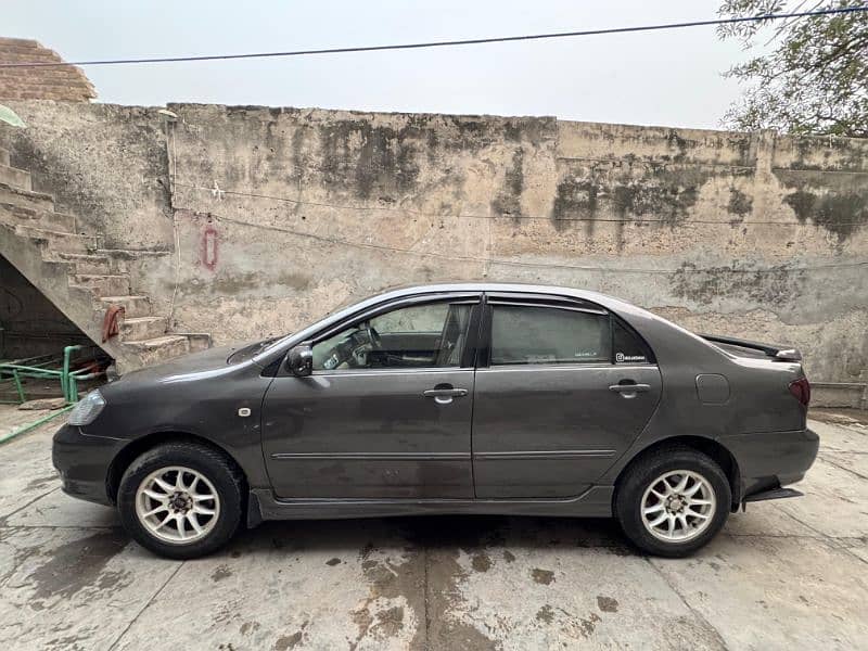 Toyota Corolla SE Saloon Automatic 2004 7