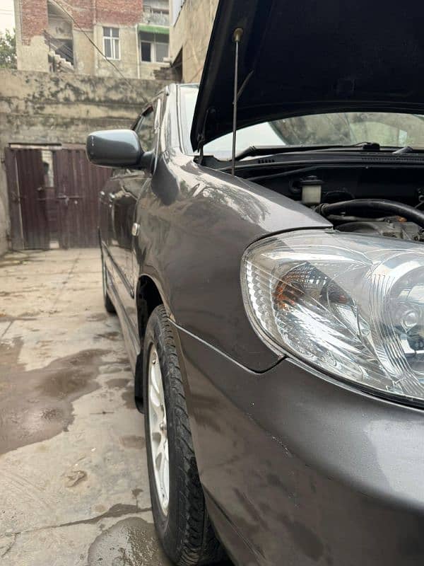 Toyota Corolla SE Saloon Automatic 2004 18