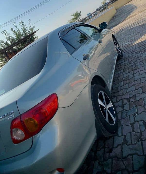 Toyota Corolla GLI 2010 original 9