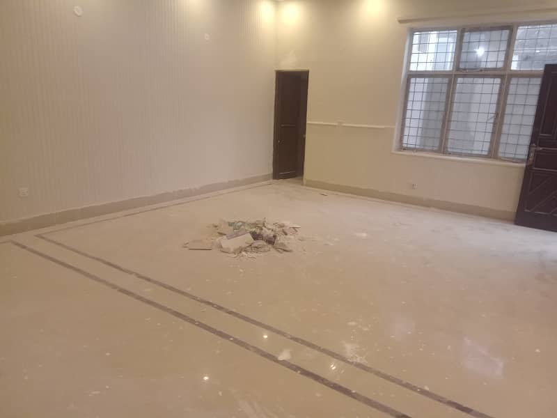 1 kanal outstanding 3 bedroom new renovated in model town D Block for rent 5