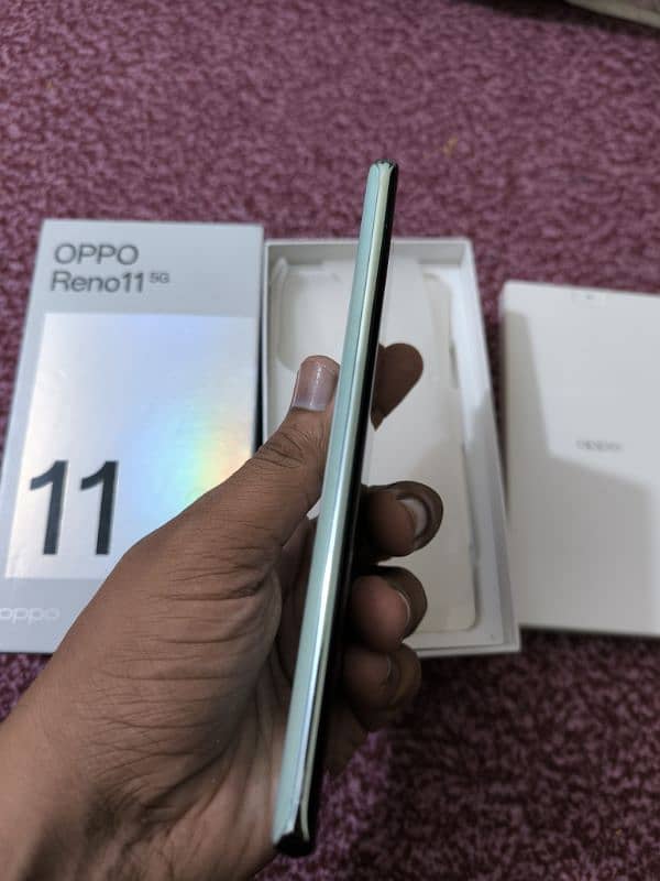 Oppo reno 11 5g 12/256gb Brand New Just Glass minor brake 7