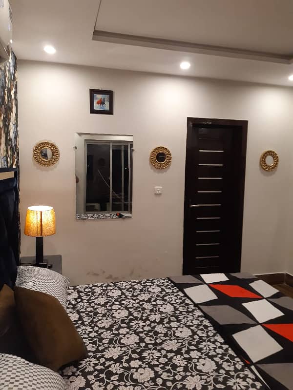 1 Bedroom VIP Full furnish flat per day available in Bahria town Lahore 4