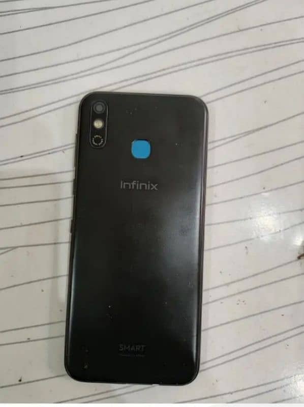 Infinix smart 4  2/32 1