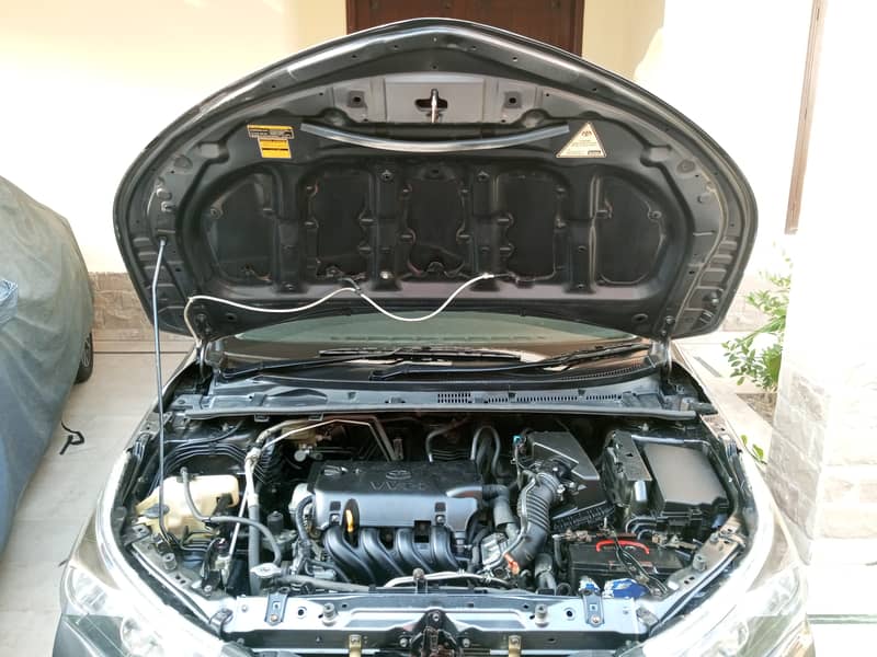 Toyota Corolla GLI 2016 Automatic Outclass Condition in DHA Karachi 2