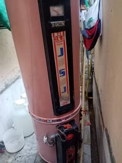 Geyser for sale Elactric and Gas