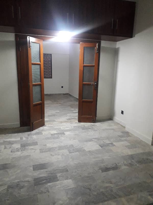 two bed dd apartment for rent in johar 1