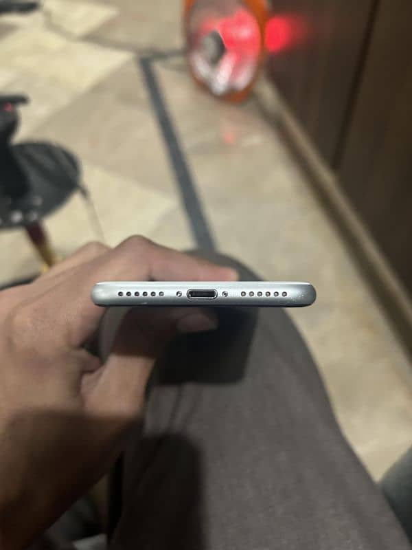 iPhone se 2020 Non Pta 7