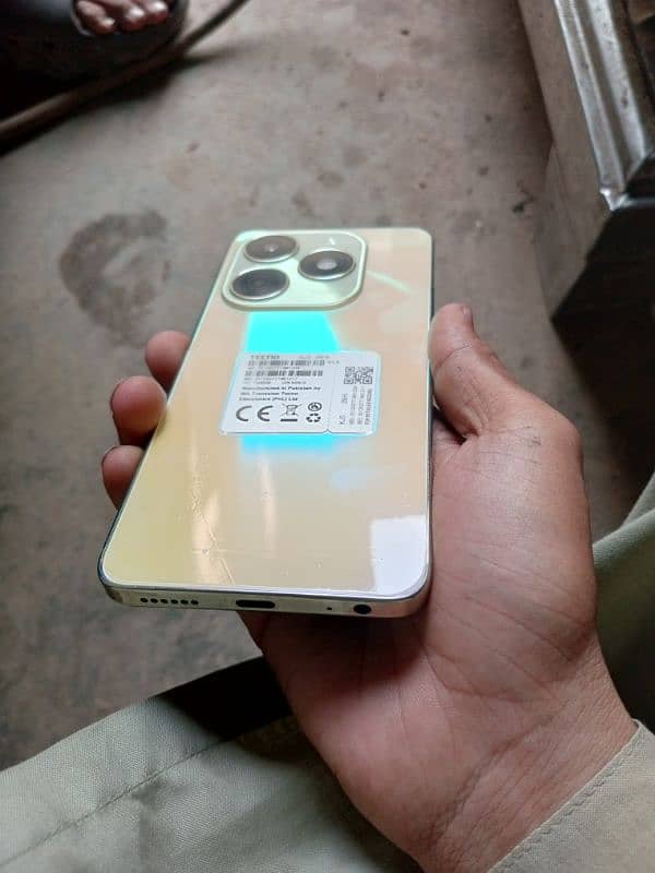 Exchange Offer iphone Tecno Spark 20 Gold Color 8+8/256 Gb 5