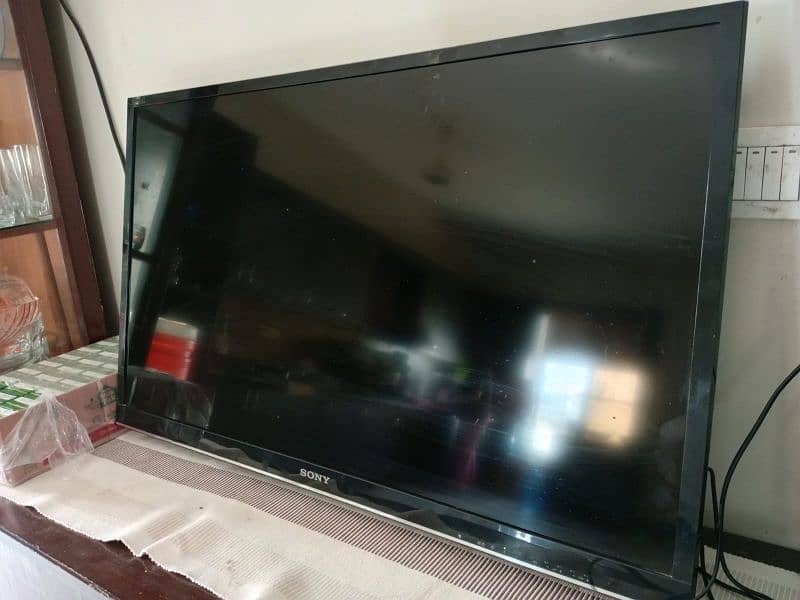 (Panel Dead) Sony Bravia 40" LCD TV KLV-40EX400 4