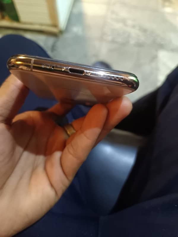 iphone Xs 3