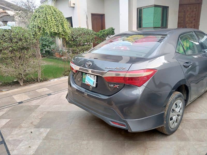 Toyota Corolla GLI 2016 Rs. 3193000. ph. 03003617792 2