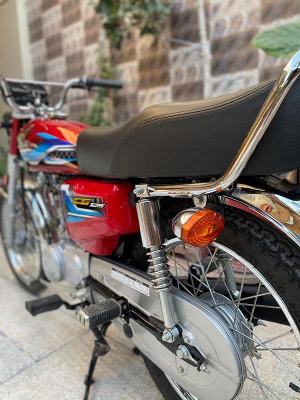 Honda CG125 6