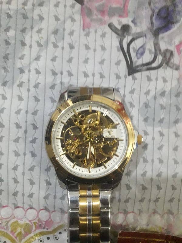 Rolex ki Watch ha Branded. 3