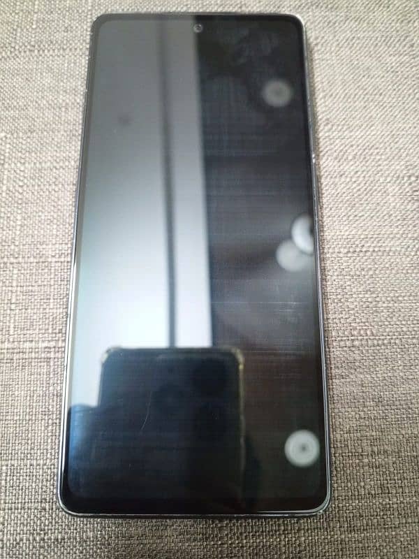 Samsung S20 FE Non PTA. Only Mobile With Case. 4