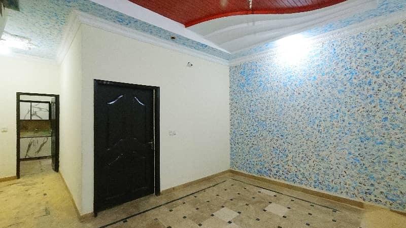 Prime Location 788 Square Feet House In Nishtar Colony Best Option 9