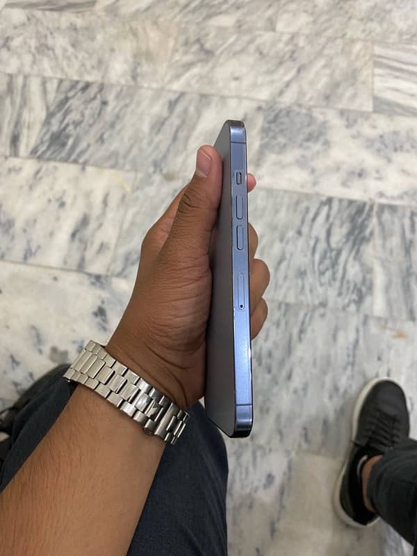 iphone 13 pro Pta approved 6