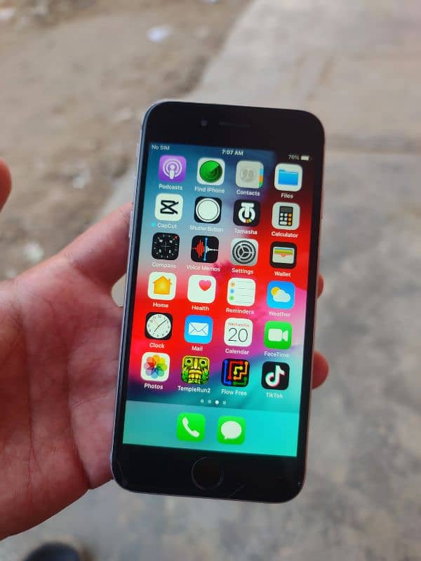 Iphone 6 non pta good condition 16gb btry health 83% no any fault 1