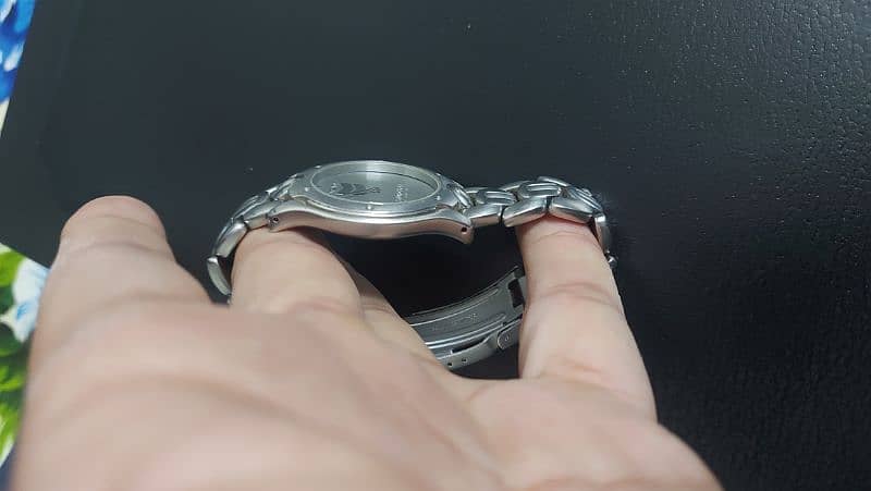 chevron watch s. s 1