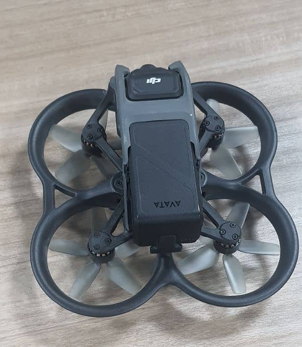 Avata DJI Drone complete, Excellent condition 5