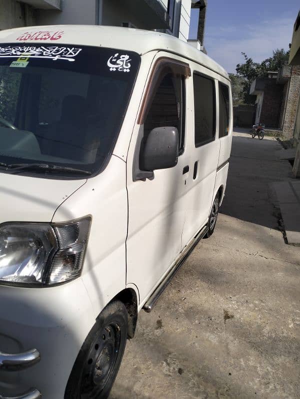 Daihatsu Hijet 2016 1