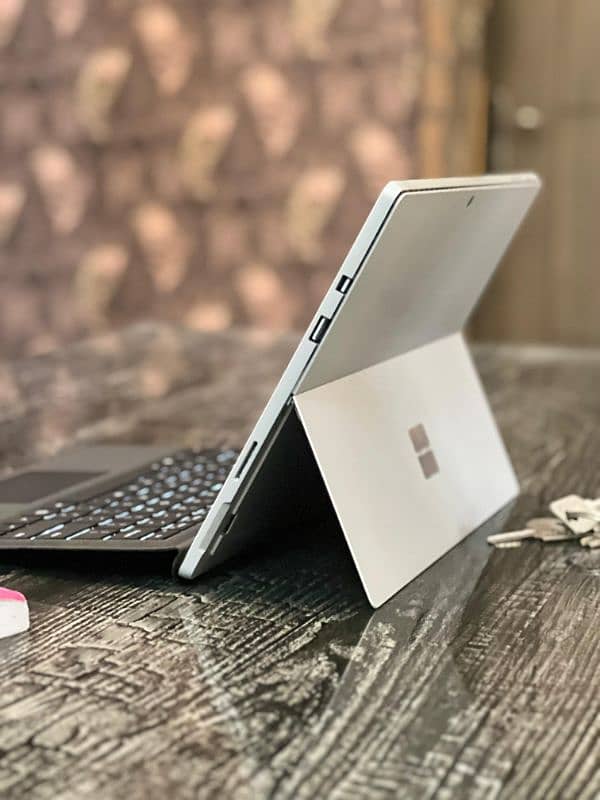 Microsoft Surface Laptop 0