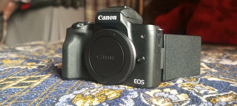 Canon M50 9