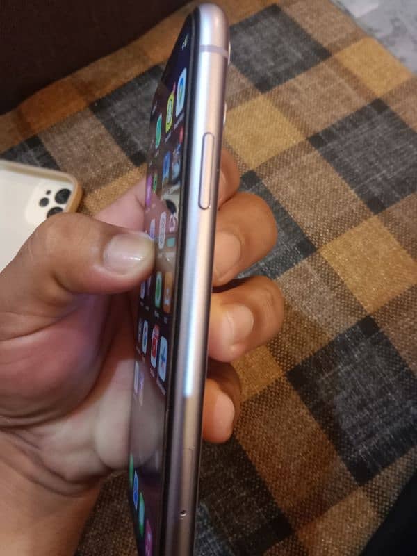 Iphone 11 91%BH 128gb 4