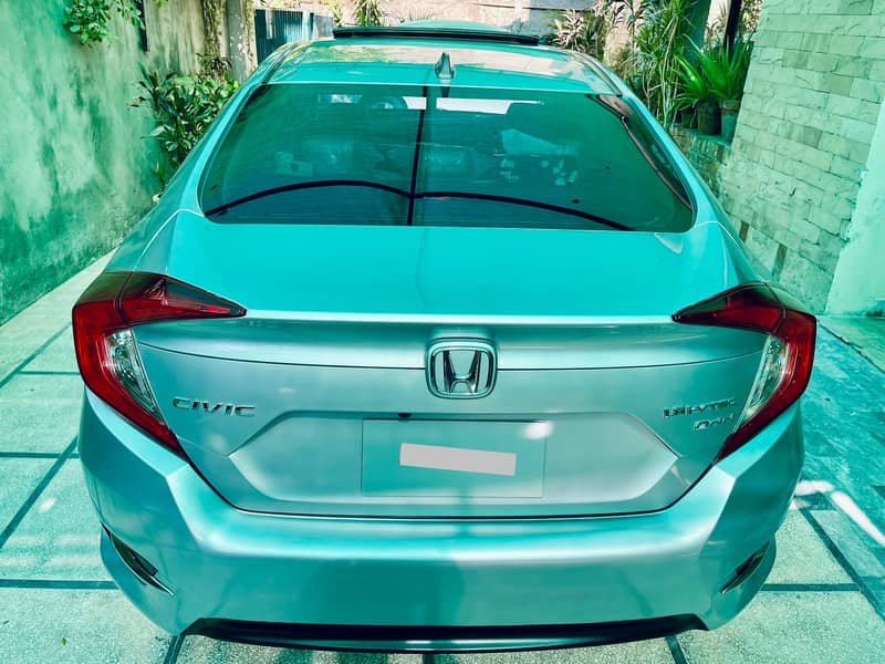 Honda Civic VTi Oriel Prosmatec 2020 UG showroom condition, low milage 4