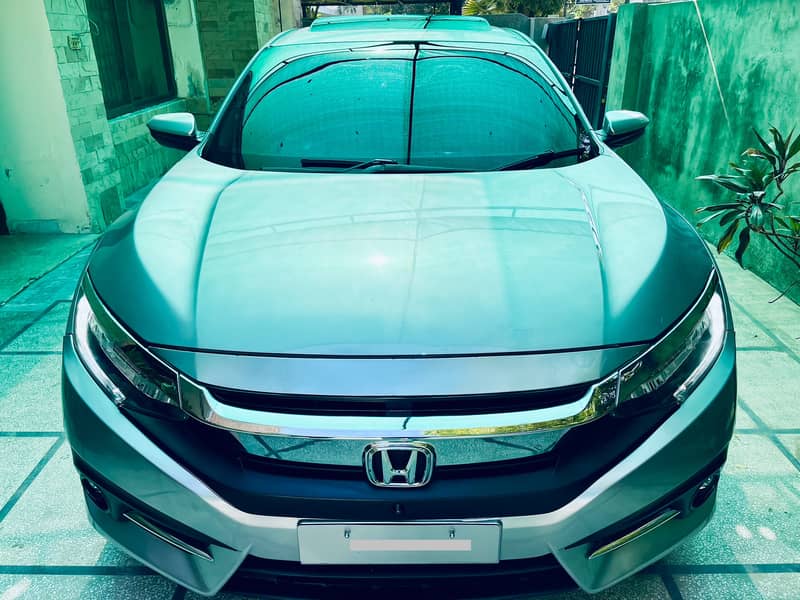 Honda Civic VTi Oriel Prosmatec 2020 UG showroom condition, low milage 5