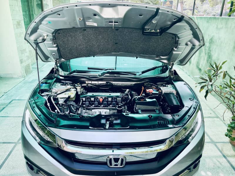 Honda Civic VTi Oriel Prosmatec 2020 UG showroom condition, low milage 12