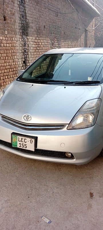 Toyota Prius 2011 1