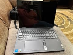 Lenovo Yoga i5 intel 13th Generation