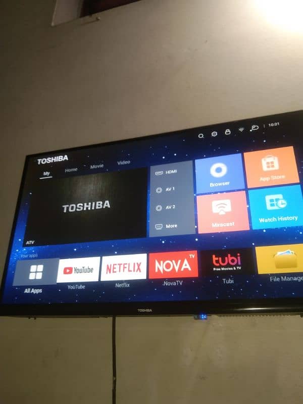 Toshiba anriod led 32" 2month used 4