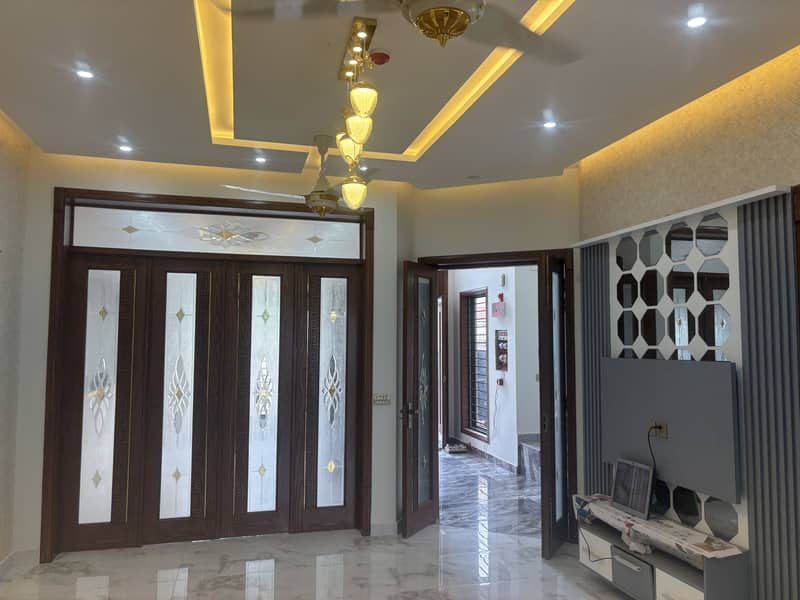 DHA RAHBAR MOST BEAUTIFUL HOUSE ON BEST LOCATION IS AVAILABLE FOR SALE 30