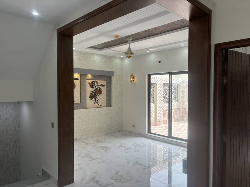 DHA RAHBAR MOST BEAUTIFUL HOUSE ON BEST LOCATION IS AVAILABLE FOR SALE 43