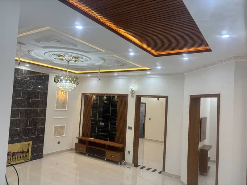 WAPDA TOWN CORNER 10.4 MARLA MODREN STYLE BRAND NEW HOUSE IS AVAILABLE FOR SALE 17