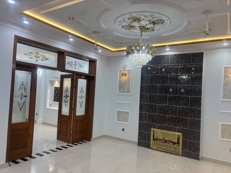 WAPDA TOWN CORNER 10.4 MARLA MODREN STYLE BRAND NEW HOUSE IS AVAILABLE FOR SALE 26