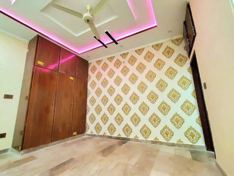 Pvc Wallpaper. Pvc Wall panel. Blinds Wood vinyl Flooring. Ceiling. Grass. 0