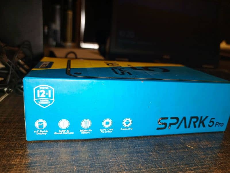 Tecno Spark 5 pro 18000 0