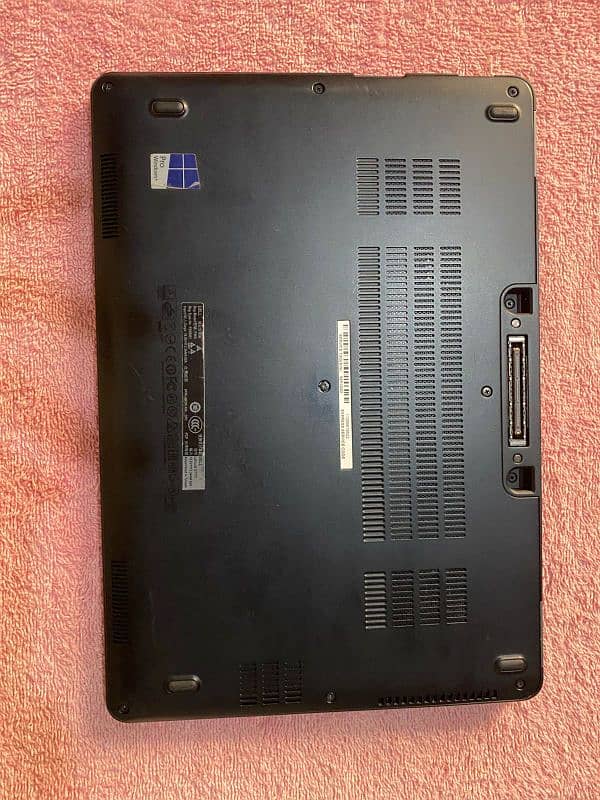 Dell 7270 i5 6th generation 8gb ram 256gb ssd 9